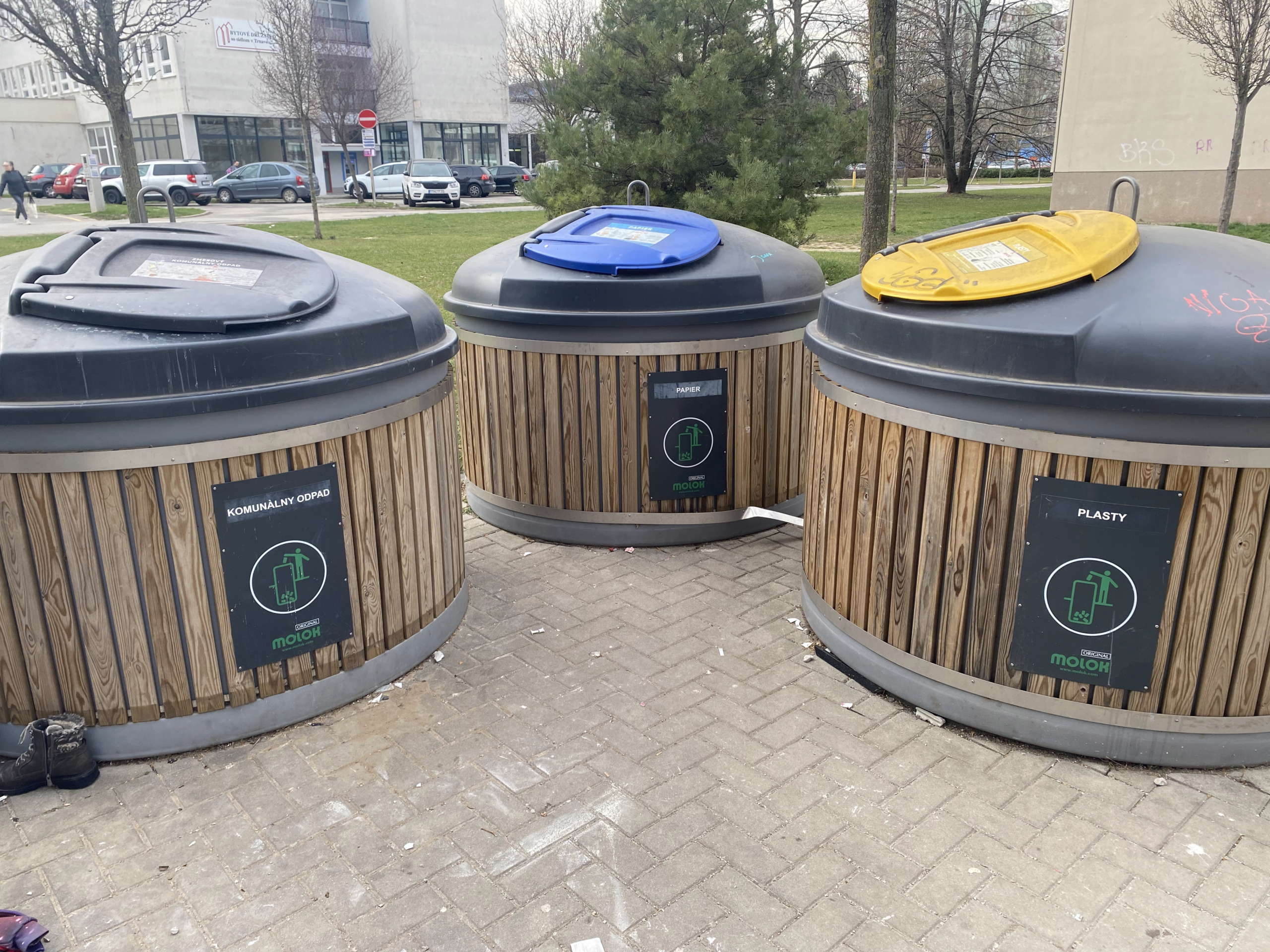 polopodzemny-kontajner